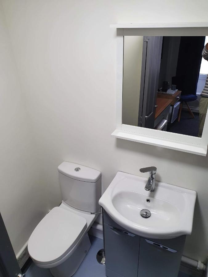 Red Lion Rooms - Self Check In Dalton in Furness Luaran gambar